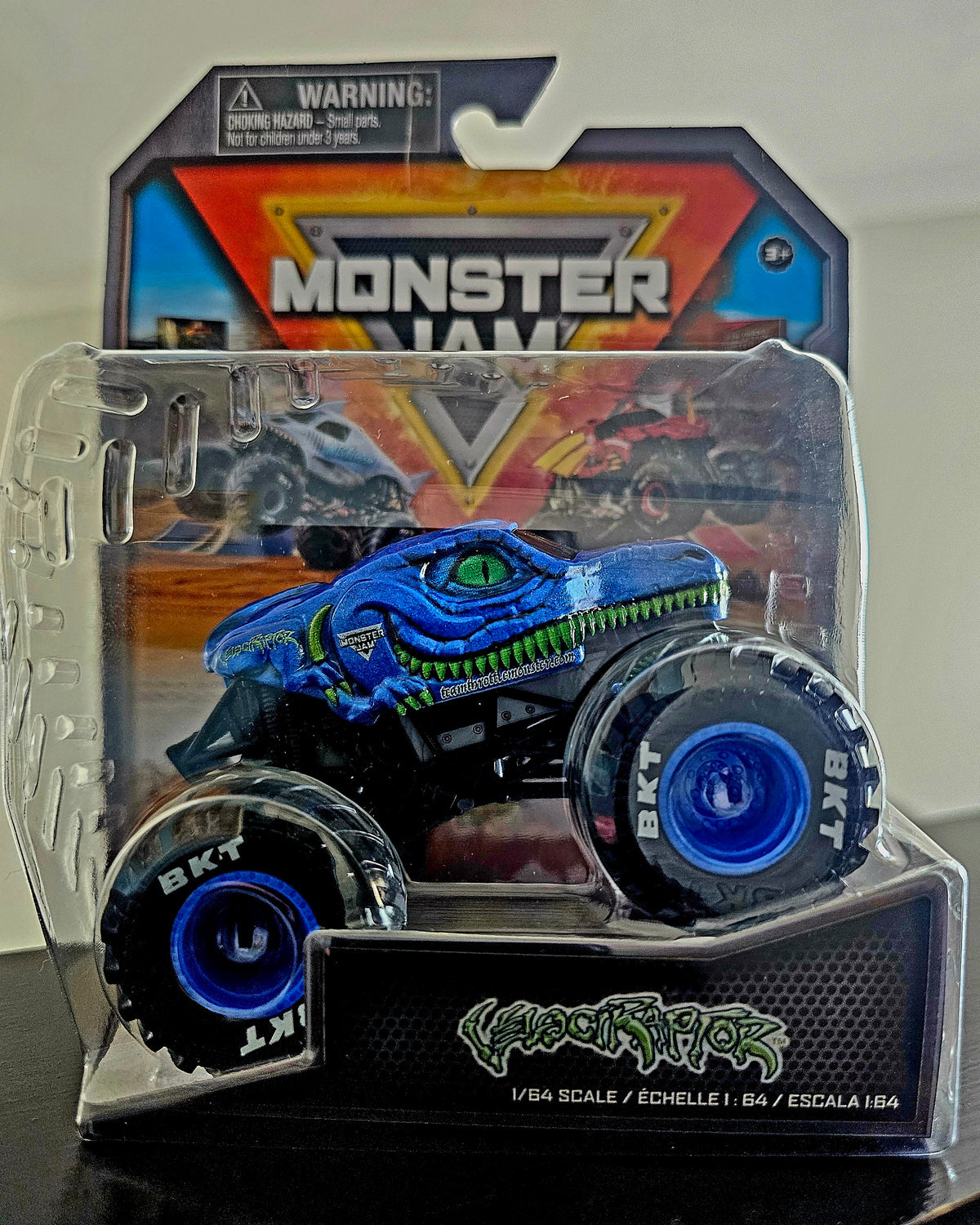 Velociraptor Blue Spin Master Monster Truck Toy 1:64